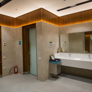 Раздевалка в бассейне в санатории Источник в городе Железноводске - фотография