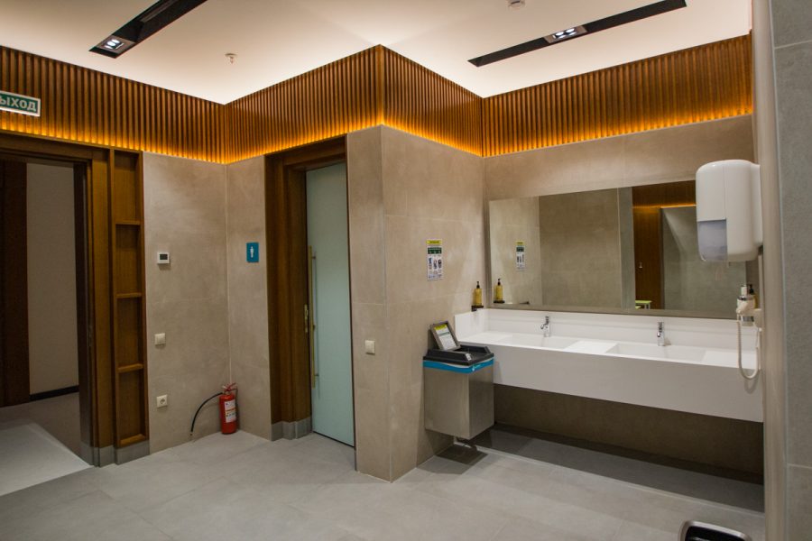 Раздевалка в бассейне в санатории Источник в городе Железноводске - фотография