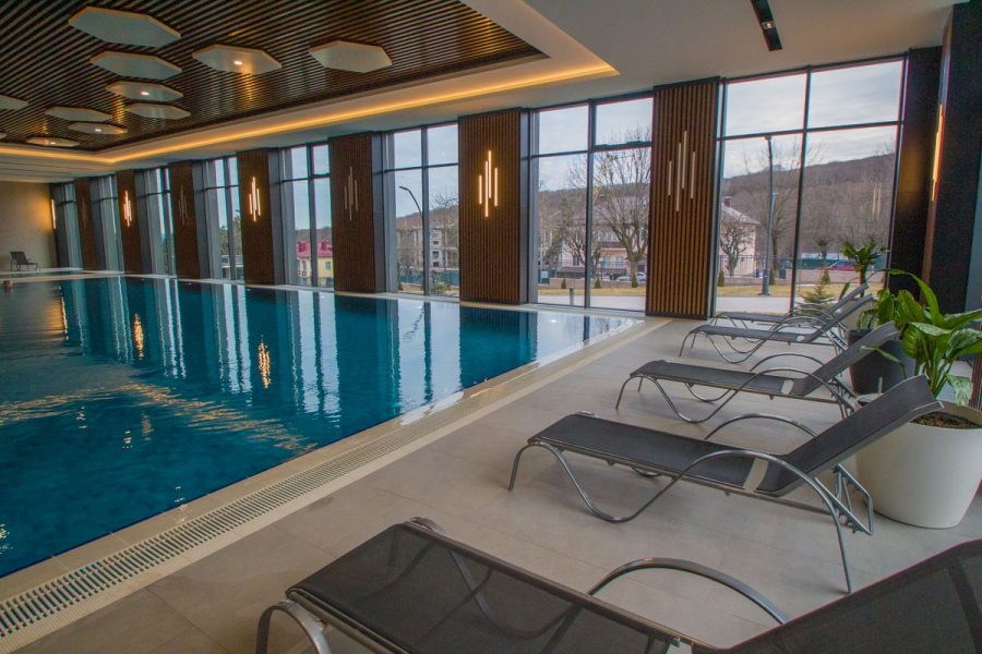 Бассейн в санатории Источник в городе Железноводске - фотография