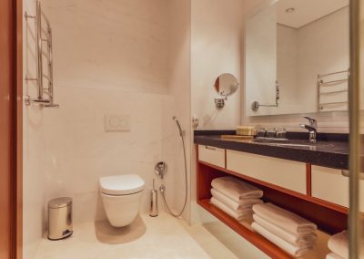 Номер Люкс семейный в санатории Источник в городе Железноводске - фотография