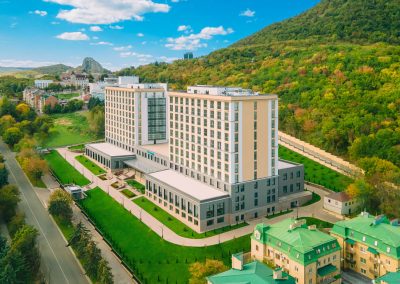 Санаторий Источник в городе Железноводске - фотография