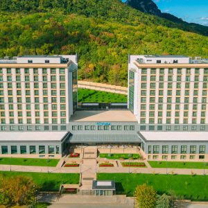 Санаторий Источник в городе Железноводске - фотография