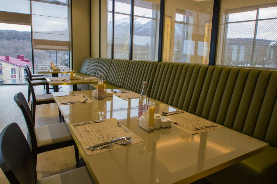 Ресторан Бон Аппетит в санатории Источник в городе Железноводске - фотография